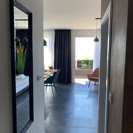 Donatella Apartment Podstrana